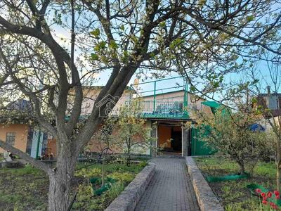 Продам дом в Дергачах, 2 этажа, 156 м2,  Ремонт. 12 соток