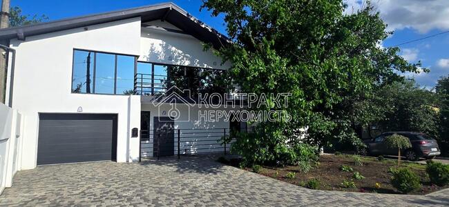 Продаж будинка, м. Спортивне