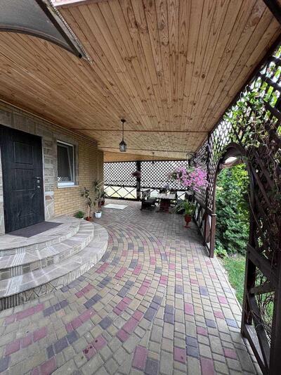 Продам 2 поверховий будинок 160м2 в Дергачах