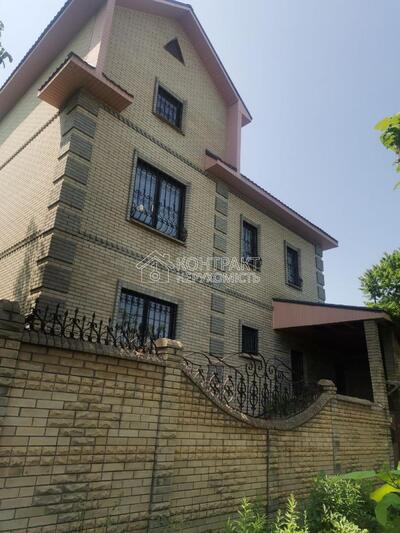 Інвестиційна можливість! Продам будинок 300 м²