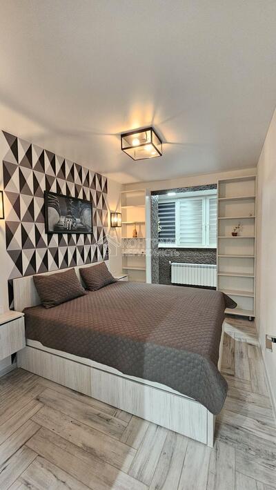 Продам 3 комн.кв. ЖК Ньютона Новые Дома Коммунальный рынок