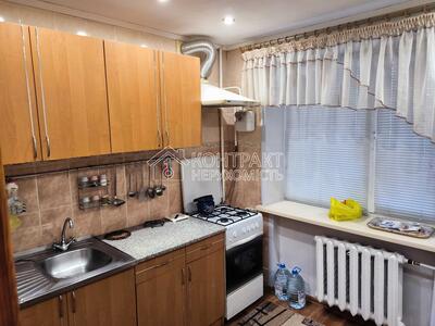 Продається 2-х комнатна  квартира