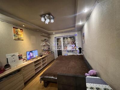 Продам 2- кім кв на ХТЗ Миру 100