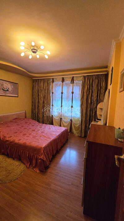 Продам 2к.квартиру в Пісочин/Мобіль