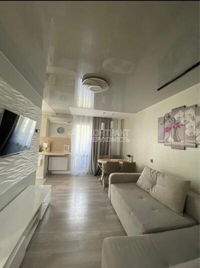 АРЕНДА! Сдам 2х комнатную квартиру в районе м. 23 августа.