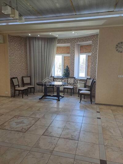 Продам просторий будинок у Великій Данилівці!