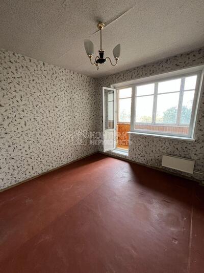 Продається простора 4-кімнатна квартира біля «Соснової гірки»!