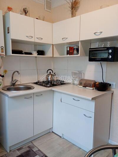 Продаж 1 к.  квартири Холодна Гора