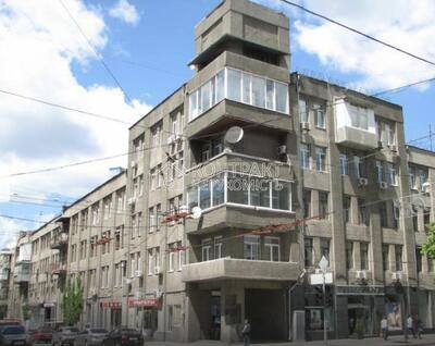 Продам 4-кімнатну двоярусну квартиру центрі Харкова! вул. Сумська, 71