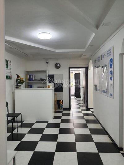 Продам комерційне приміщення вже з орендарем на Салтівці трк Україна