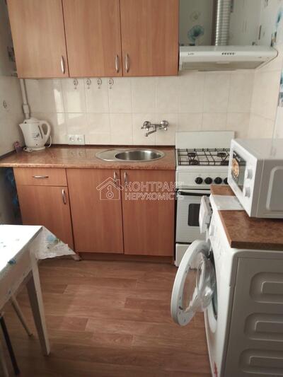 Продаж 1 кім. квартири, Кінний ринок