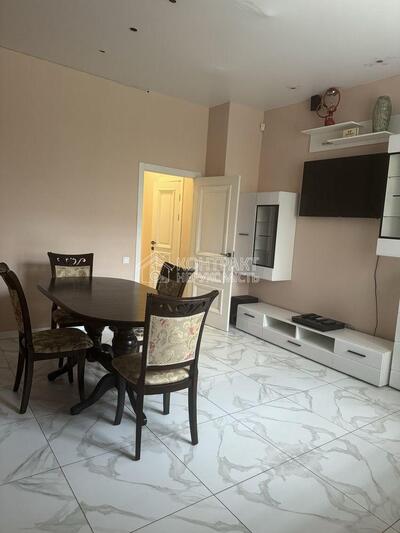 Продаж 4к кв Захисників України є-Відновлення