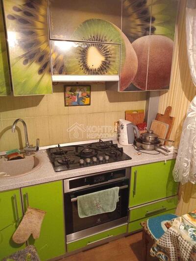 Здається 2х кімнатна квартира М Героїв Праці Караван