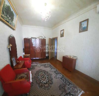 ! Продам 2 квартиру в центрі поруч з метро