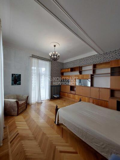 Продам 2 кім.кв центр вул.Садова, ет.6/6, 53м.кв