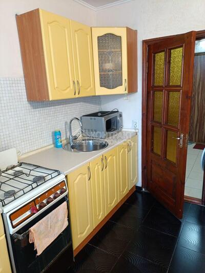 Продається 1 ком квартира р-н Одеська.