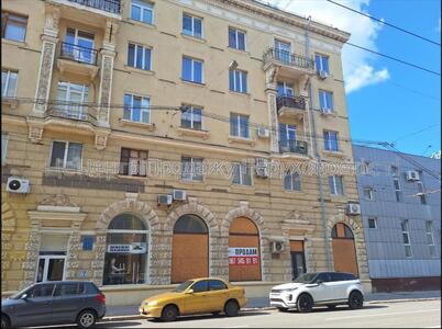 Продам приміщення під магазин, салон, офіс і т.і. у центрі Харкова