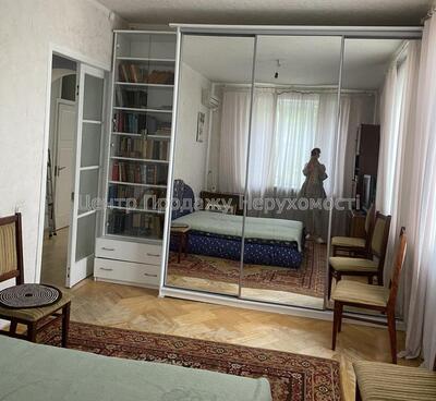 G8 Продається 3к квартира, Сталінка на Кримській