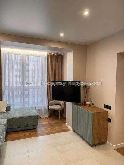 Продаж 2х кімнатної із ремонтом. Сокільники. Є відновлення