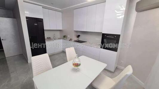 Продаж нової 2х кімнатної квартири. Сокільники. Є відновлення