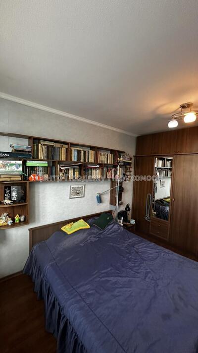Продаж 3-кімн. квартири в Харкові. р-н Горизонт ( ул.Ростовская 5)