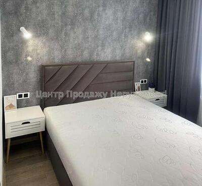 T8 Продам євродвушку в ЖК Гидропарк з ремонтом