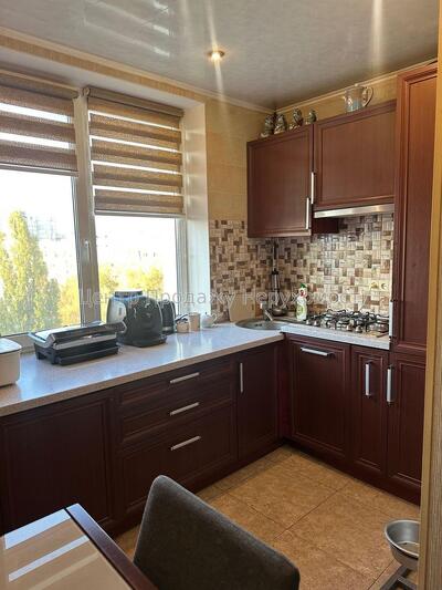 Продам 3к квартиру с гаражом Салтовка