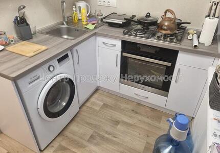 Продам квартиру Харків, Валентинівська вул.