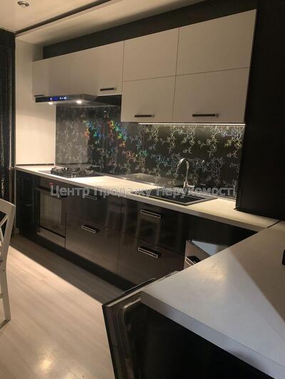 Продам квартиру Харків, Ньютона вул.