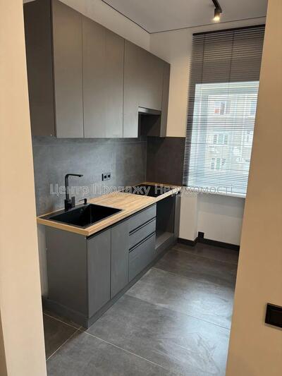 Продаж 2 к квартира, Центр, метро Наукова, вул. Данилевського 22, G8