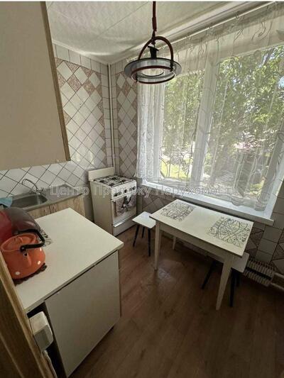 Продам квартиру Харків, Нескорених вул.