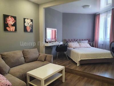 Продаж квартири з сучасним ремонтом в 10 хвилинах від метро