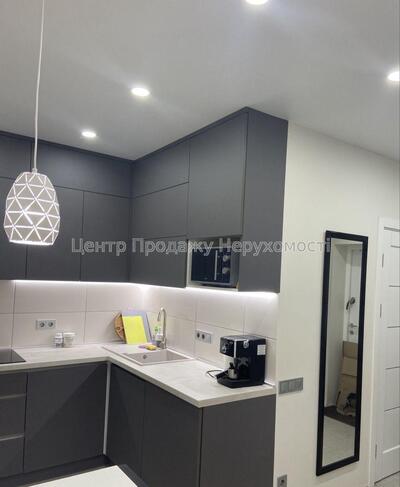 Продаж сучасної квартири в новобудові з ремонтом