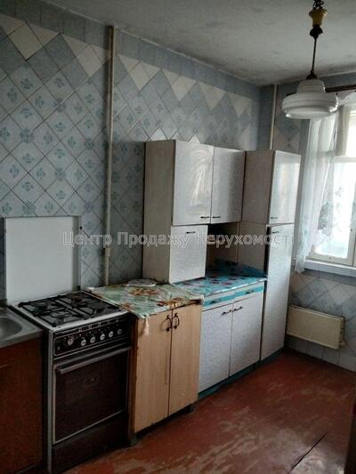 Продам 2-кімнатну квартиру, м. Харків, вул. Владислава Зубенка