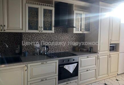 R8 Продам 2к квартиру з ремонтом в ЖК Левада