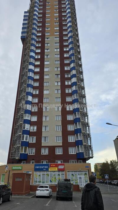 Продам 2к кватиру в новобудові біля метро 23 Серпня