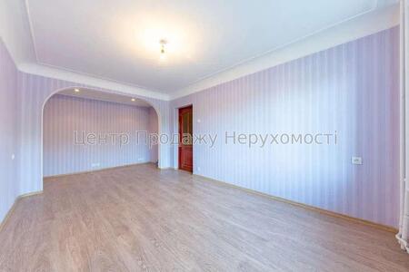 Продається квартира з ремонтом