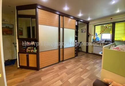 Продам квартиру Харків, Олександра Олеся вул.