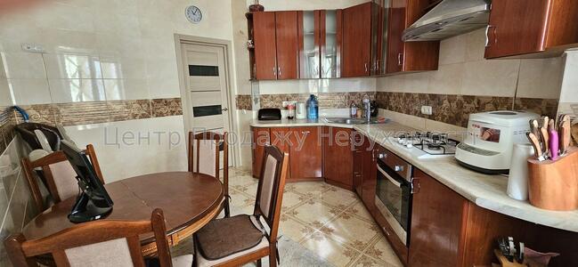 Продається 2 кімнатна квартира Харків.Салтівка