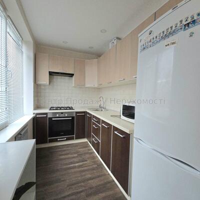 Продам 3к квартиру біля метро 23 Серпня К8