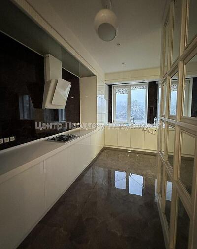 Продам квартиру ЖК «Журавлевский» Харків, Новоолександрівська вул.