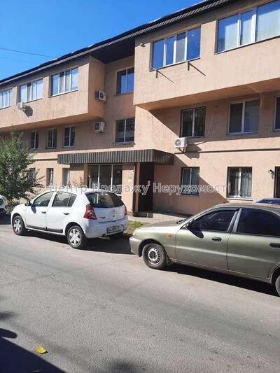 Продам гостинку Харків, Миколи Міхновського вул.