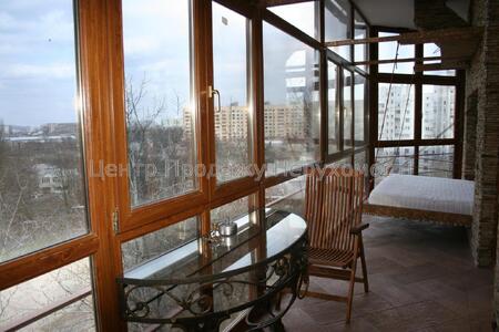 Продам 2-кімнатну квартиру ближній центр