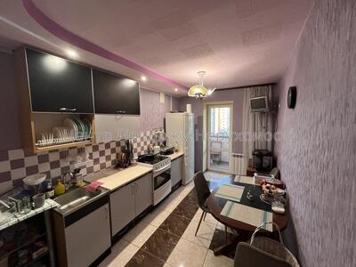 R8 Продається 2к. квартира в ЖК \