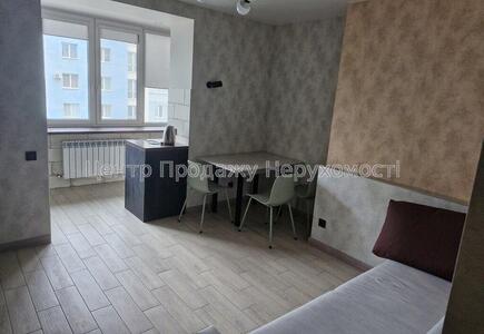 R8 Продам 2-кімнатну квартиру з євроремонтом в ЖК \