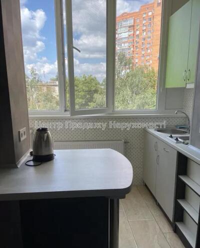 Продаж 2к. ЖК \