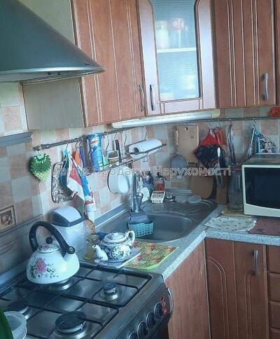 Продам 2-кімнатну квартиру в гарному житловому стані