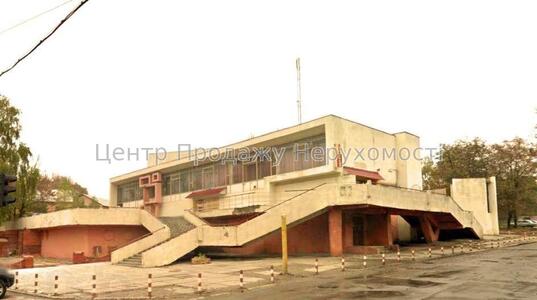 Продам помещение. Цоколь