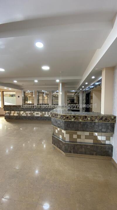 Продам кафе-бар, пр-т Ювілейний, район ТРЦ Україна.