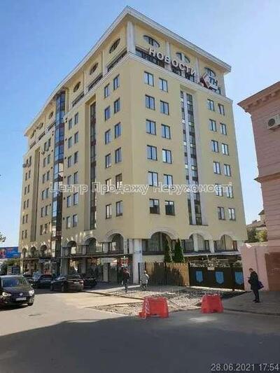 Продам офіс 35м2 біля площі Поезії